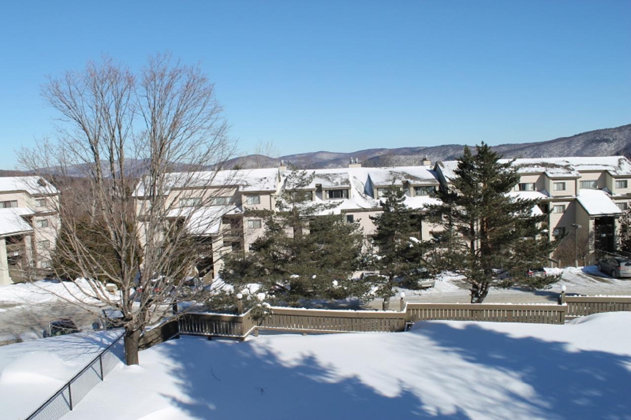 Pinnacle Condominiums Mendon Exterior photo